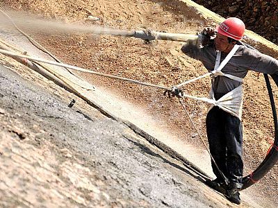 掛網(wǎng)噴錨防護(hù)